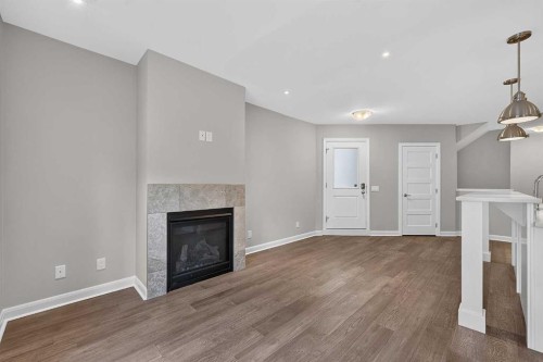 2-530 56 Avenue Sw, Calgary, AB 