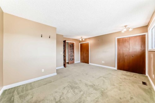 55 Woodstock Way Sw, Calgary, AB 