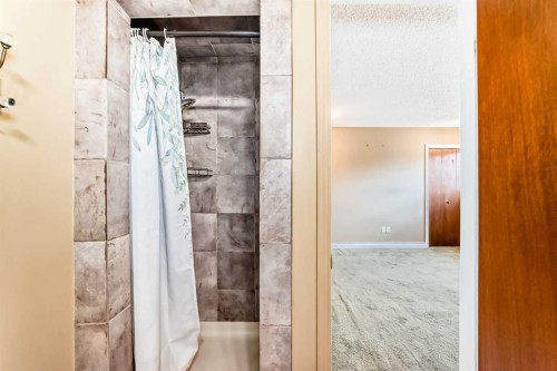 55 Woodstock Way Sw, Calgary, AB 
