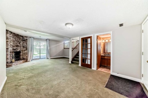 55 Woodstock Way Sw, Calgary, AB 