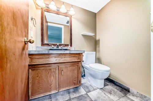 55 Woodstock Way Sw, Calgary, AB 
