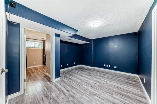 55 Woodstock Way Sw, Calgary, AB 