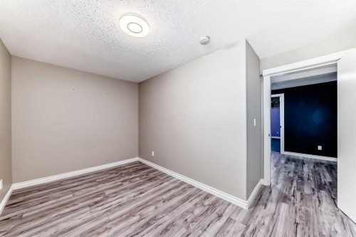 55 Woodstock Way Sw, Calgary, AB 