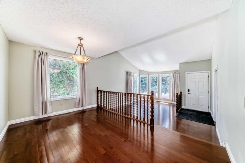 55 Woodstock Way Sw, Calgary, AB 