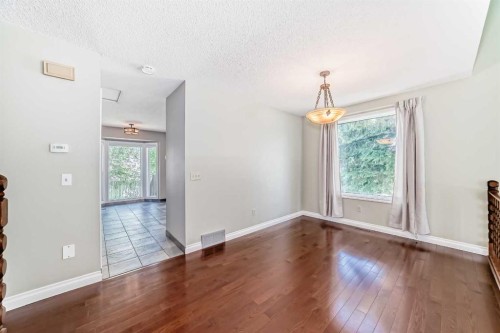 55 Woodstock Way Sw, Calgary, AB 