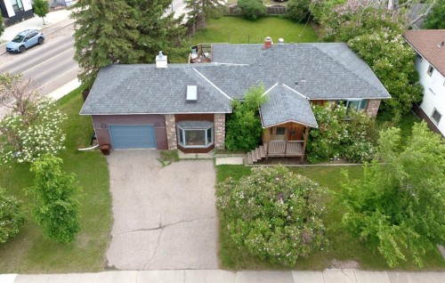 2440 22 Street Nw, Calgary, AB 