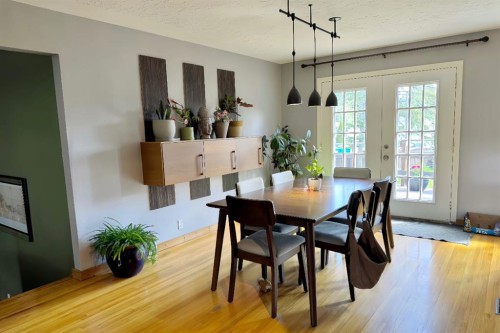 2440 22 Street Nw, Calgary, AB 