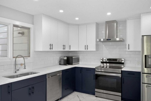 76 Ranchridge Drive Nw, Calgary, AB 