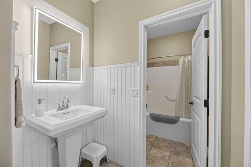 5946 Park Meadows Crescent, Olds, AB 