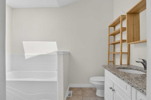 631 51 Avenue Sw, Calgary, AB 