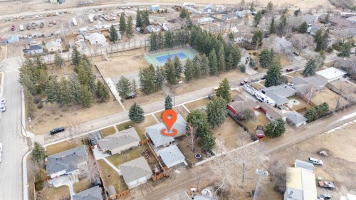 513 Memorial Avenue, Vulcan, AB 