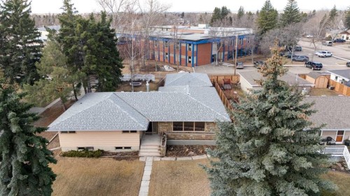 513 Memorial Avenue, Vulcan, AB 