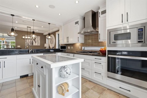 2409 Westmount Road Nw, Calgary, AB 