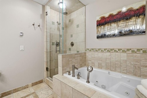 2409 Westmount Road Nw, Calgary, AB 