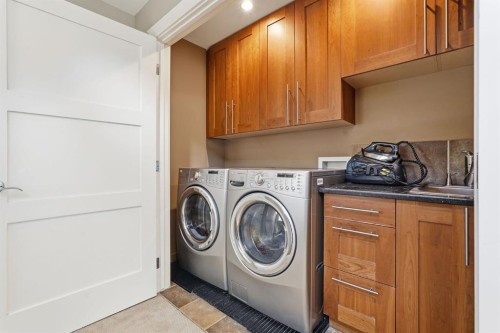 2409 Westmount Road Nw, Calgary, AB 