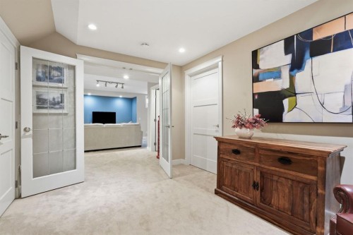 2409 Westmount Road Nw, Calgary, AB 