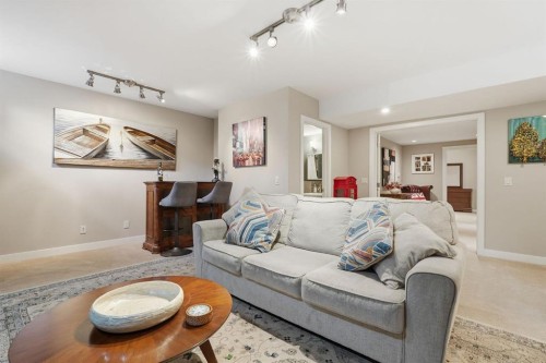 2409 Westmount Road Nw, Calgary, AB 