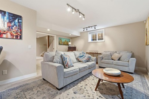 2409 Westmount Road Nw, Calgary, AB 
