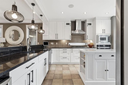2409 Westmount Road Nw, Calgary, AB 