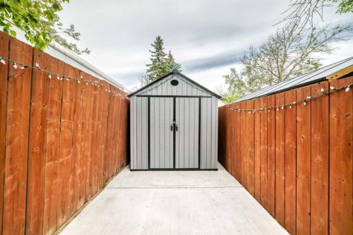 77 Edgeford Way Nw, Calgary, AB 