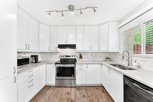77 Edgeford Way Nw, Calgary, AB 