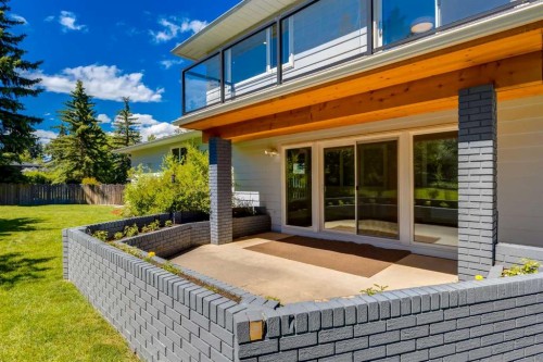 416 Oakhill Place Sw, Calgary, AB - Outdoor