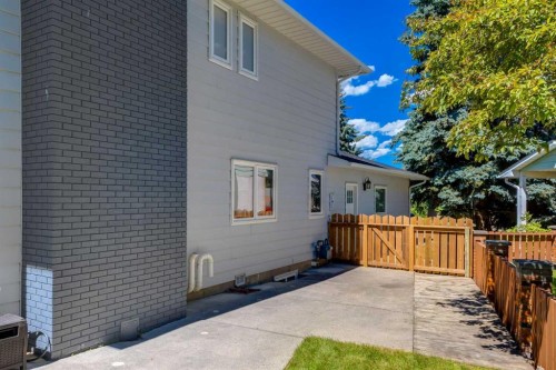 416 Oakhill Place Sw, Calgary, AB - Outdoor With Exterior