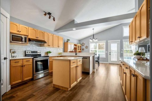 43 Cimarron Park Green, Okotoks, AB 