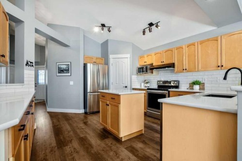 43 Cimarron Park Green, Okotoks, AB 