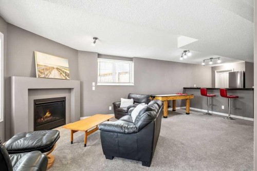 43 Cimarron Park Green, Okotoks, AB 