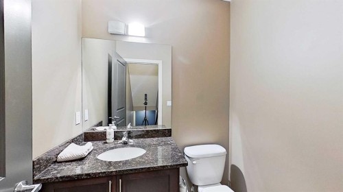 249 18 Avenue Ne, Calgary, AB 