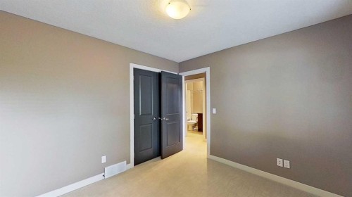 249 18 Avenue Ne, Calgary, AB 