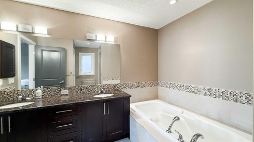 249 18 Avenue Ne, Calgary, AB 