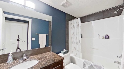 249 18 Avenue Ne, Calgary, AB 