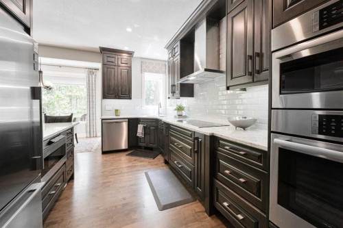 136 Strathlea Place Sw, Calgary, AB 