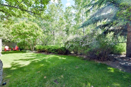 136 Strathlea Place Sw, Calgary, AB 
