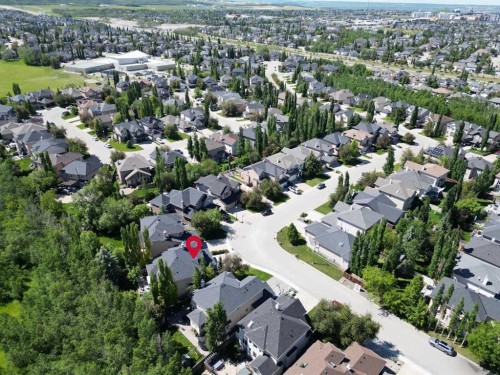 136 Strathlea Place Sw, Calgary, AB 