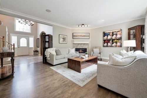 136 Strathlea Place Sw, Calgary, AB 