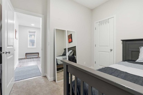 15 Lawrence Green Se, Airdrie, AB 