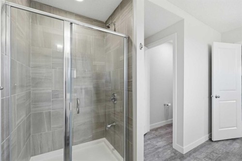 15 Lawrence Green Se, Airdrie, AB 