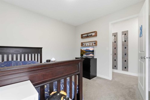 15 Lawrence Green Se, Airdrie, AB 