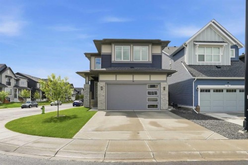 15 Lawrence Green Se, Airdrie, AB 