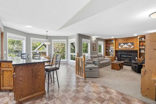 145 Straddock Crescent Sw, Calgary, AB 