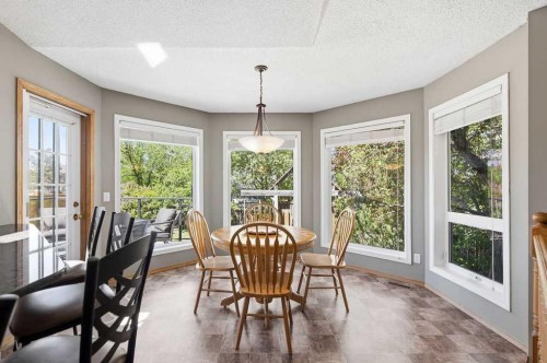 145 Straddock Crescent Sw, Calgary, AB 