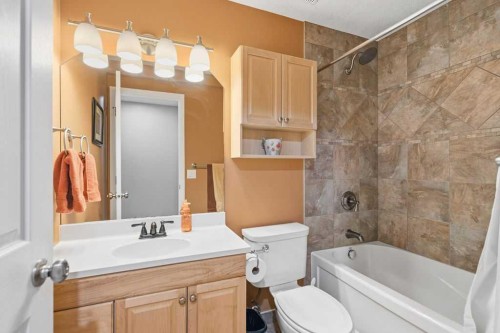 145 Straddock Crescent Sw, Calgary, AB 