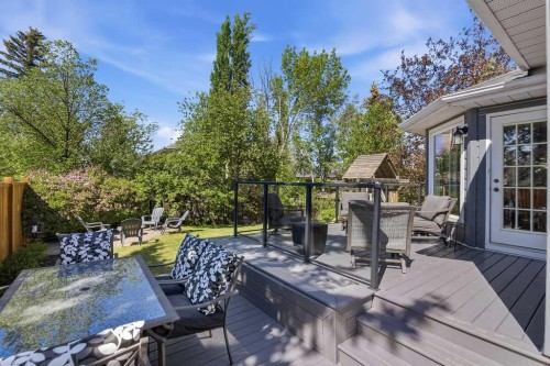 145 Straddock Crescent Sw, Calgary, AB 