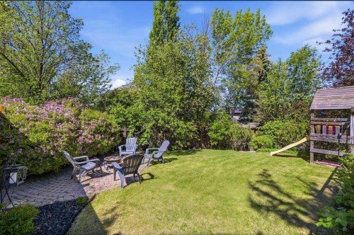 145 Straddock Crescent Sw, Calgary, AB 