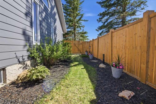 145 Straddock Crescent Sw, Calgary, AB 