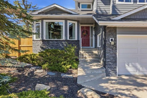 145 Straddock Crescent Sw, Calgary, AB 