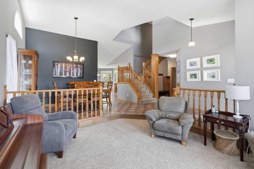 145 Straddock Crescent Sw, Calgary, AB 